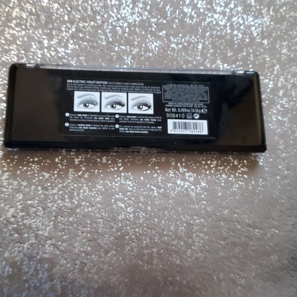 2/$15 Rimmel Magnifeyes Electric Violet - Picture 5 of 5